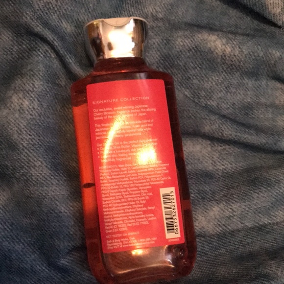 BATH & BODY JAPANESE CHERRY BLOSSOM - Picture 3 of 4